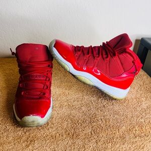 Jordan 11 Retro Win Like '96 2017 Good Condition Size 6Y